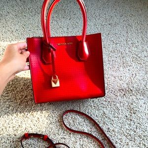 Excellent condition: Michael Kors red square leather shoulder bag